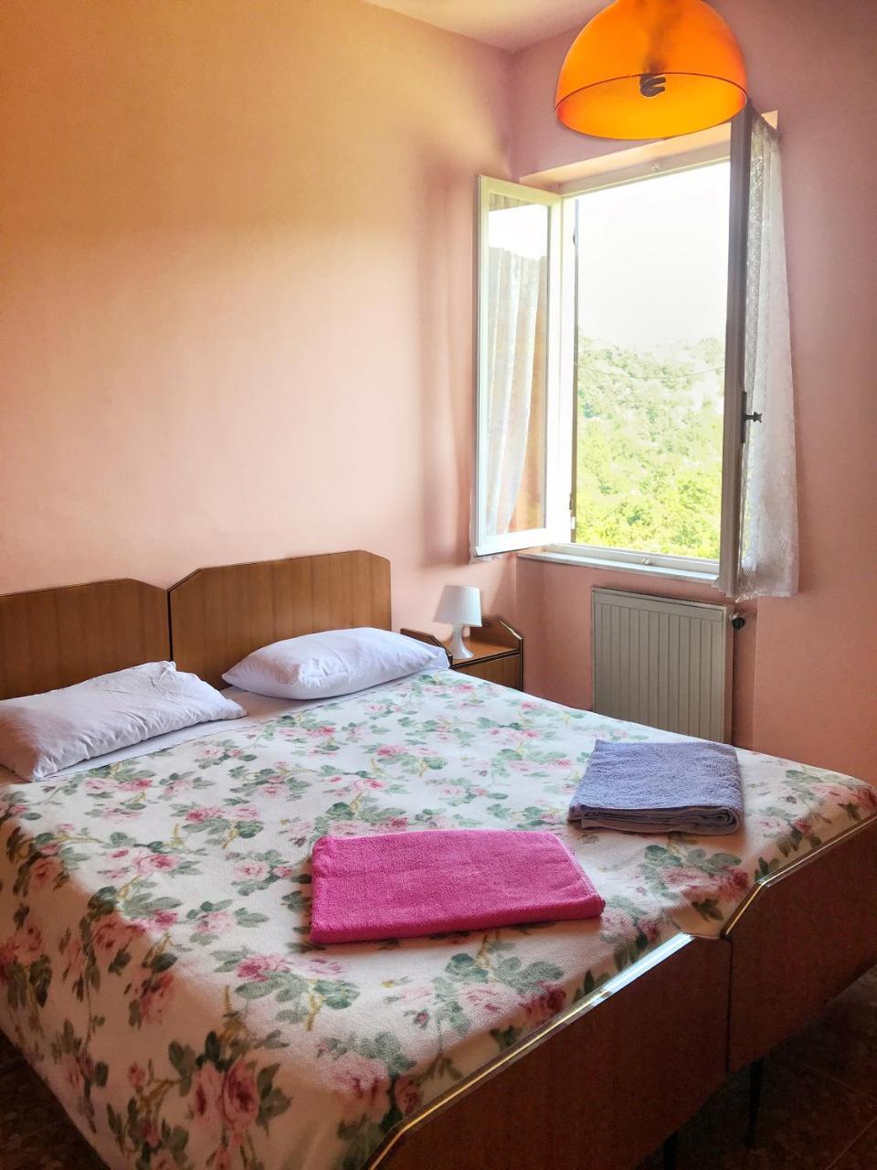 Albergo Delfino San Pietro d'Olba Exterior foto
