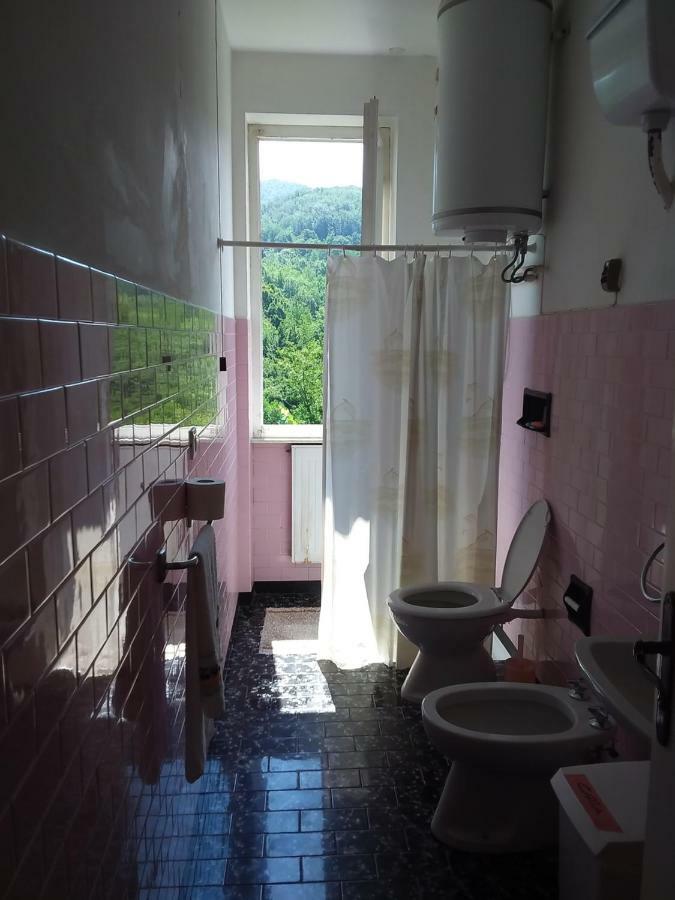 Albergo Delfino San Pietro d'Olba Exterior foto